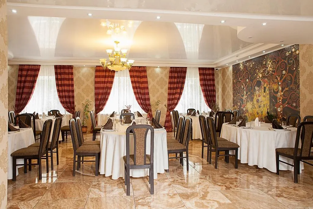 אסטנה Hotel Topaz