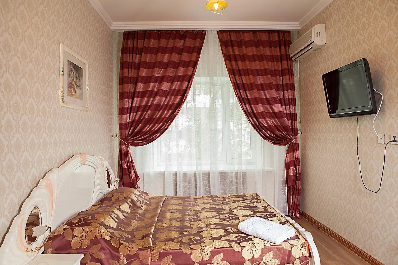 אסטנה Hotel Topaz 3*,