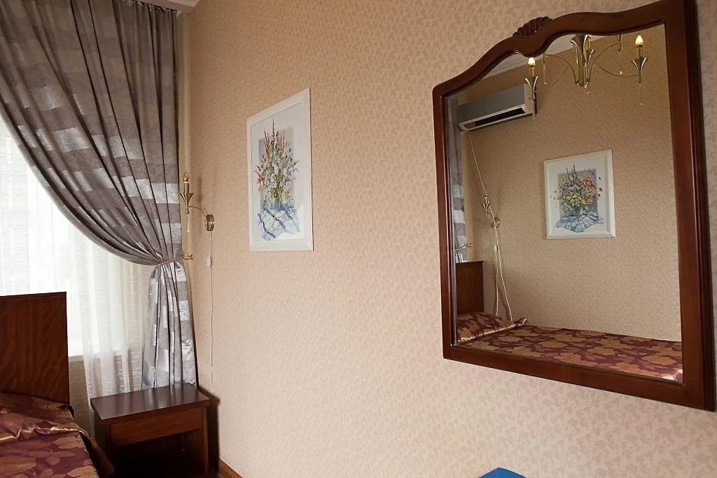 אסטנה Hotel Topaz