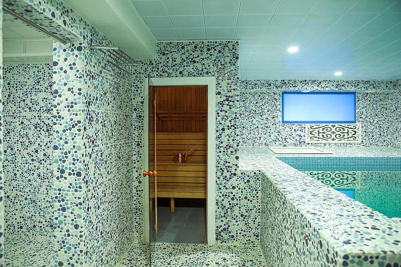 אסטנה Hotel Topaz