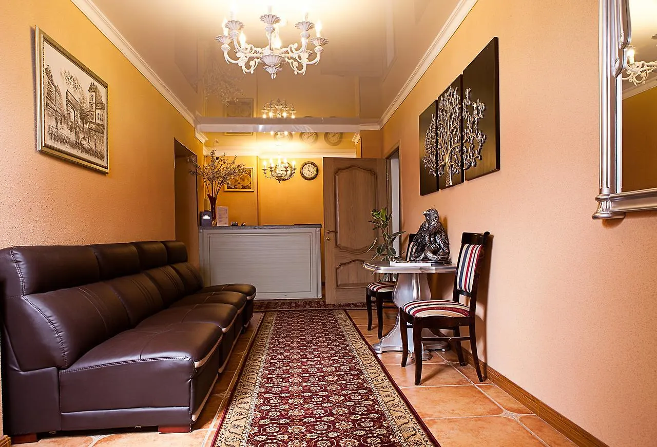 אסטנה Hotel Topaz