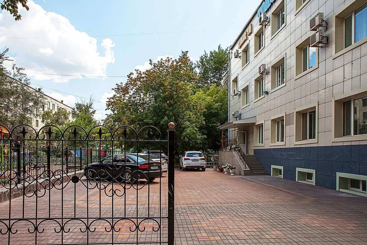 אסטנה Hotel Topaz